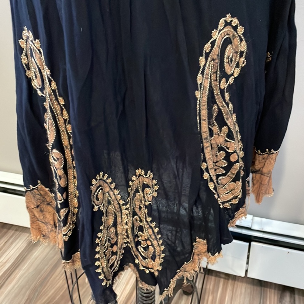 Creations sheer cover up embroidered dress - Picture 3 of 7